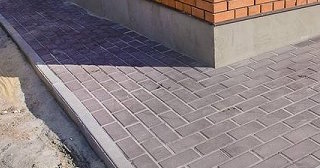 Укладка плитки на отмостку: Цена от 810 руб. в Ухте от ТротуарнаяПлитка