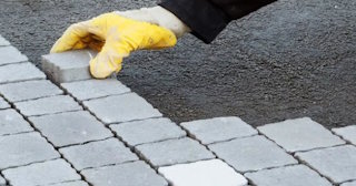 Укладка брусчатки в Ухте - цена от 810 руб. за м2 | ТротуарнаяПлитка