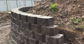 Установка подпорной стенки в Ухте в октябре
